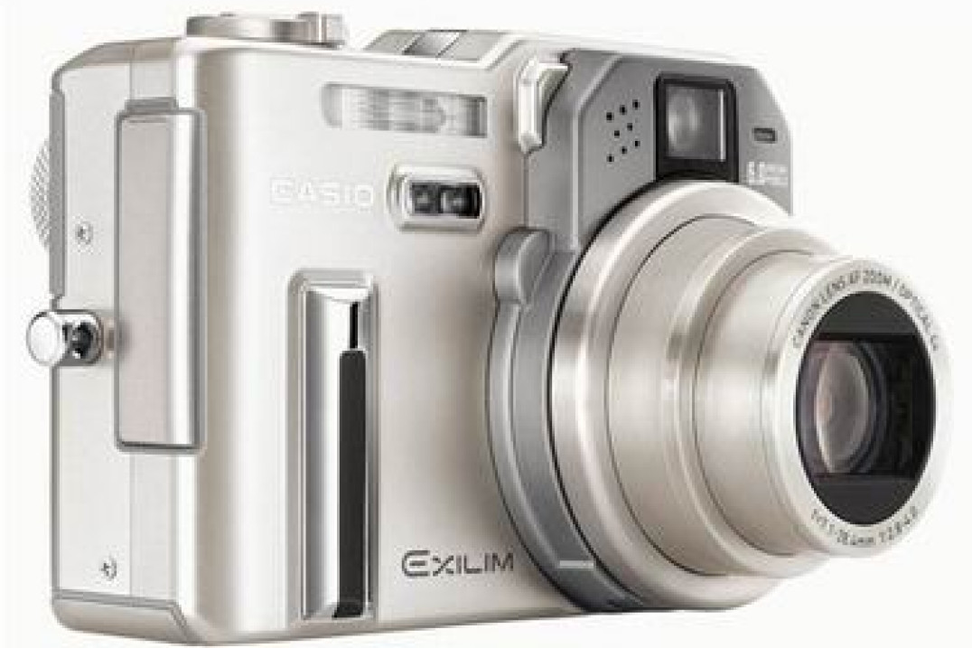 Casio Exilim Pro EX-P600 - początek serii
