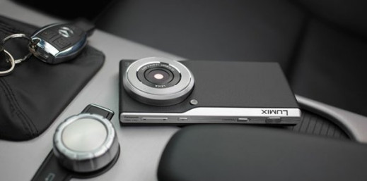 Panasonic Lumix CM1 - smartfon z 1-calową matrycą