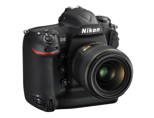 Nikon D5