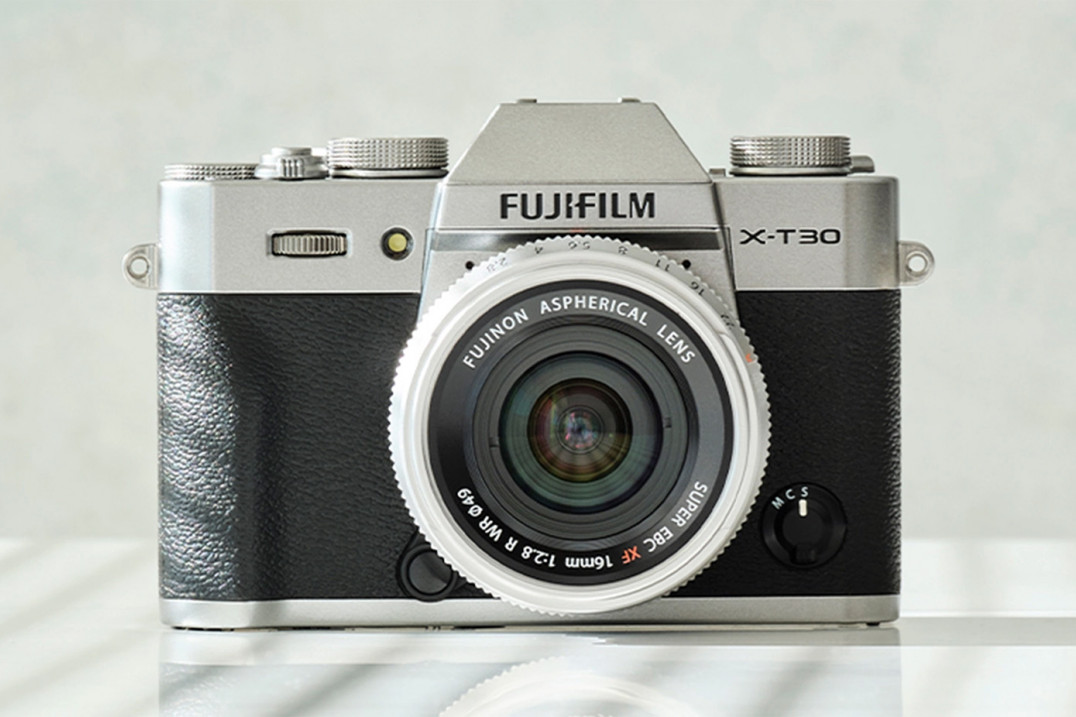 Fujifilm X-T30 II - nowy ekran, zwiększona wydajność i… wyższa cena