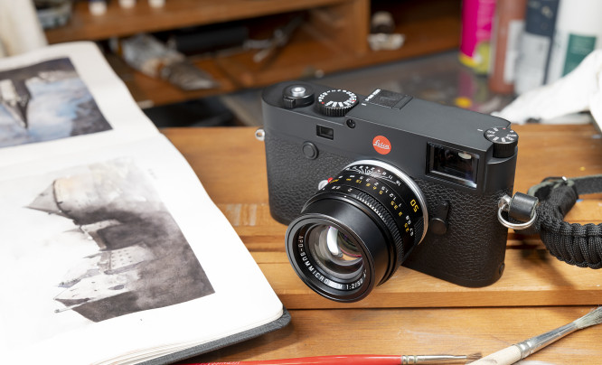  Leica M10-R - znany styl i elegancja z nową matrycą 40 Mp na pokładzie