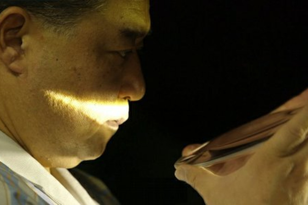 “Bending the light” - ciekawy dokument o produkcji optyki