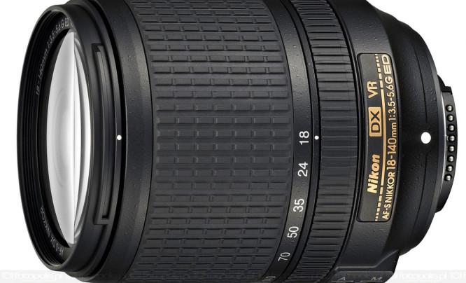  Nikon AF-S DX Nikkor 18-140 mm f/3,5-5,6G ED VR