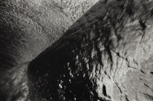 Tomek Niewiadomski z serii BLUE, 02° 12’ N, 12° 35’ E, 2011