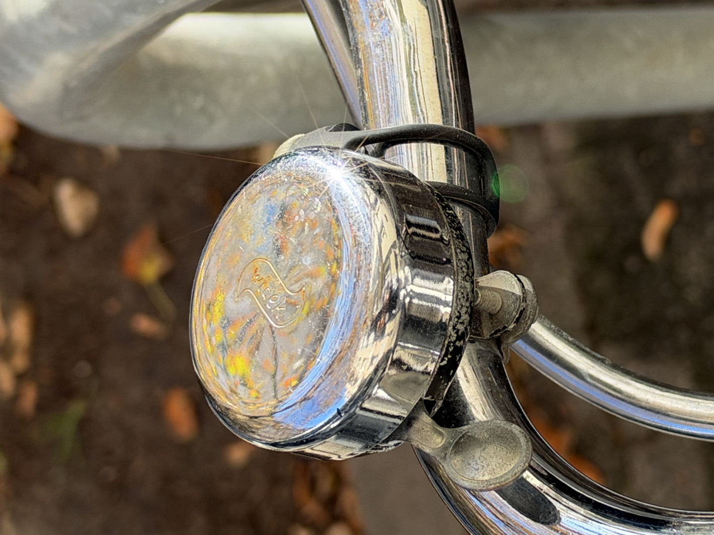 1/593 s, f/1.8, ISO 80, 6.9 mm