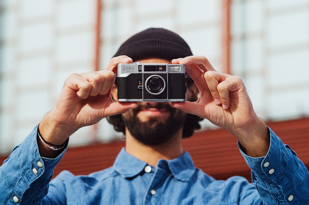 Lomo MC-A - Lomography pokazuje zaawansowany kompakt. Czy to wreszcie współczesny analog zrobiony dobrze?
