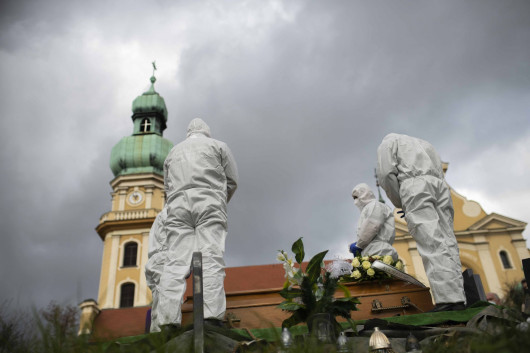 konkurs

Ii nagroda w kat. Najlepszy fotoreportaż – Michał Janusiński za fotoreportaż „Poradnik antywirusowy”