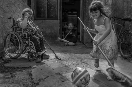 fot. Constanza Portnoy, LIFE FORCE: WHAT LOVE CAN SAVE, I miejsce w kategorii Storyboard Siena International Photo Awards 2019