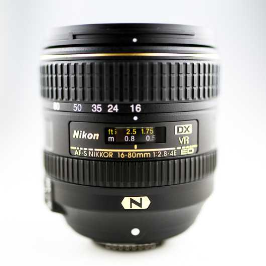 Nikon AF-S DX Nikkor 16-80 mm f/2,8-4E ED VR - detale