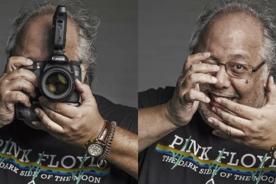 “Behind the Mask”, czyli niecodzienne miny fotografów schowanych za aparatem