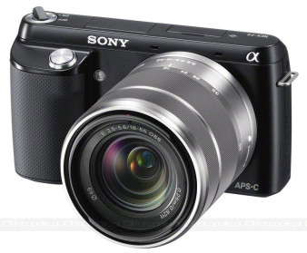 Sony NEX-F3 - autoportretujący bezlusterkowiec