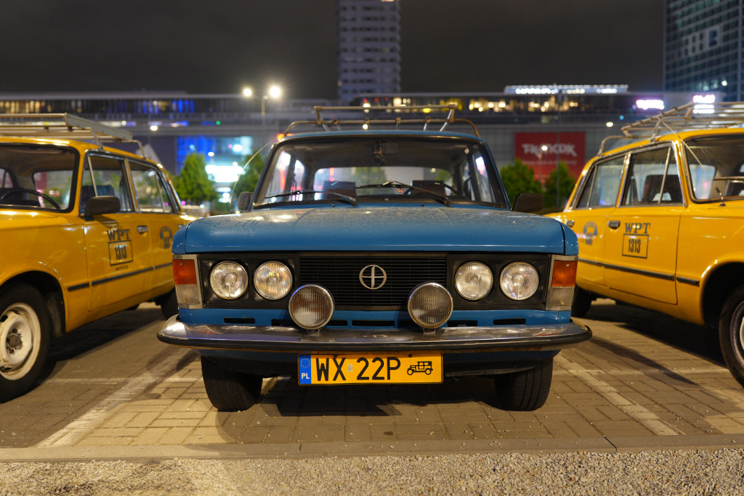 1/15 s, f/2, ISO 1250, 28.0 mm