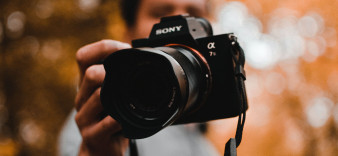 Wrześniowe promocje Sony - aparaty i obiektywy do 3000 zł taniej