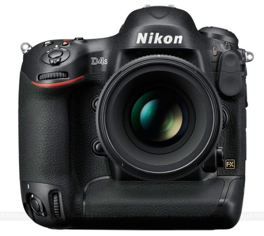 Nikon D4S