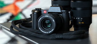 Leica SL2-S - bezlusterkowiec, który zawstydza gigantów branży