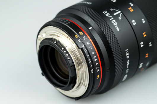 Samyang 100 mm f/2.8 ED UMC MACRO - wykończenia