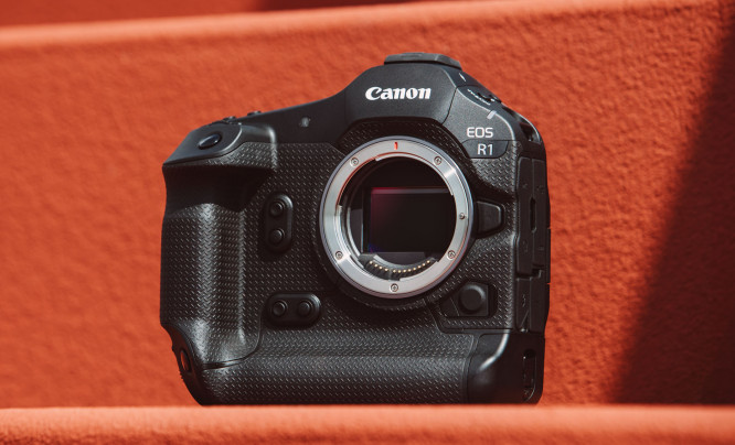 Canon EOS R1 - flagowiec wkracza na linię startu