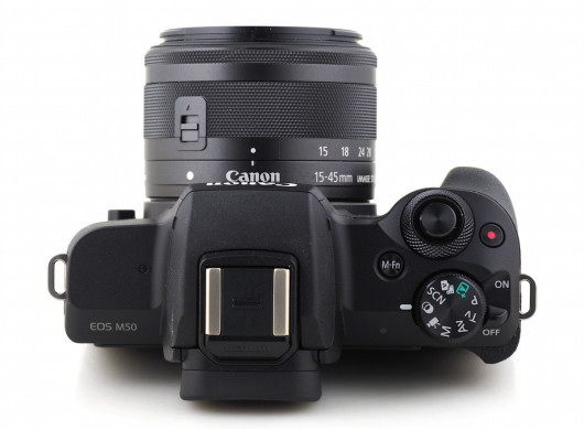 Canon EOS M50