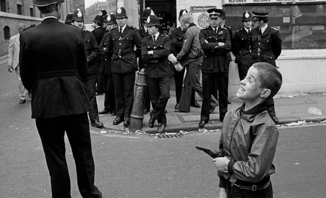  Pewnego razu we wschodnim Londynie - angielska stolica lat 70. i 80. na nieznanych zdjęciach Paula Trevora