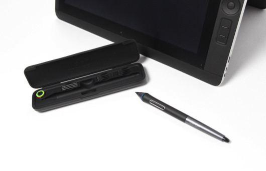 piórko Pro Pen z 2048 poziomami nacisku