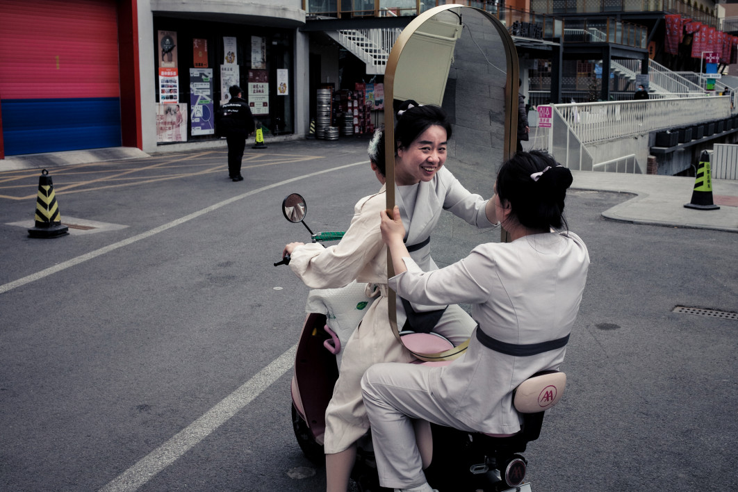 For. Chris Yan / Leica Street Photo 2025