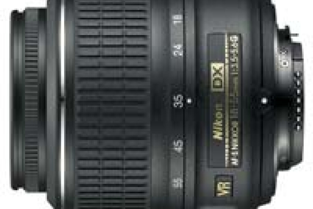 AF-S DX Zoom-Nikkor 18-55 mm F/3.5-5.6G VR - tani standard ze stabilizacją