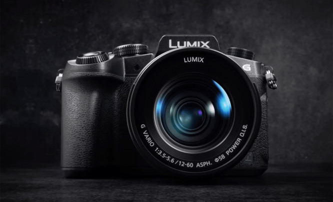  Panasonic rusza z ofertą dla vlogerów. Aparat Lumix G80 z mikrofonem Rode i dodatkową baterią kupisz w zestawie promocyjnym