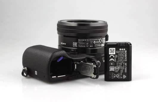 Sony A5100