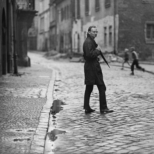 Sławomir Mrożek 1960, fot. Wojciech Plewiński