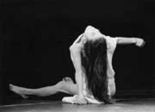 "Butoh - królestwo poezji ciała"