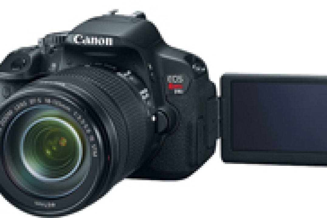 Canon EOS 650D - problemy z materiałami na obudowie