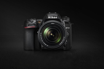 Nikon D7500 - czy to mniejszy brat D500?