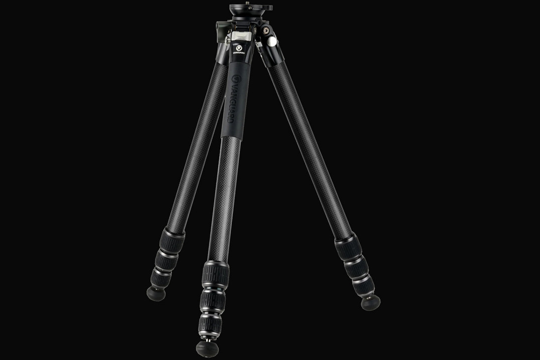 Vanguard Alta Pro 3VLT 304CT - 13 kg udźwigu, 1,4 kg wagi i podstawa poziomująca