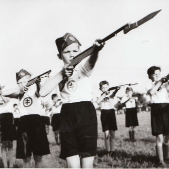 "W cieniu Trzeciej Rzeszy". Oficjalna fotografia słowacka z lat 1939-1945 w Warszawie