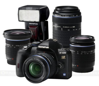 Olympus E-520 w zestawie Evolution - wyprawka dla fotografa