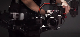 Przesuńcie się gimbale. Oto niedrogi steadicam do bezlusterkowców i lustrzanek