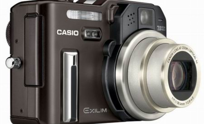  Casio Exilim Pro EX-P700 - następca zwycięzcy