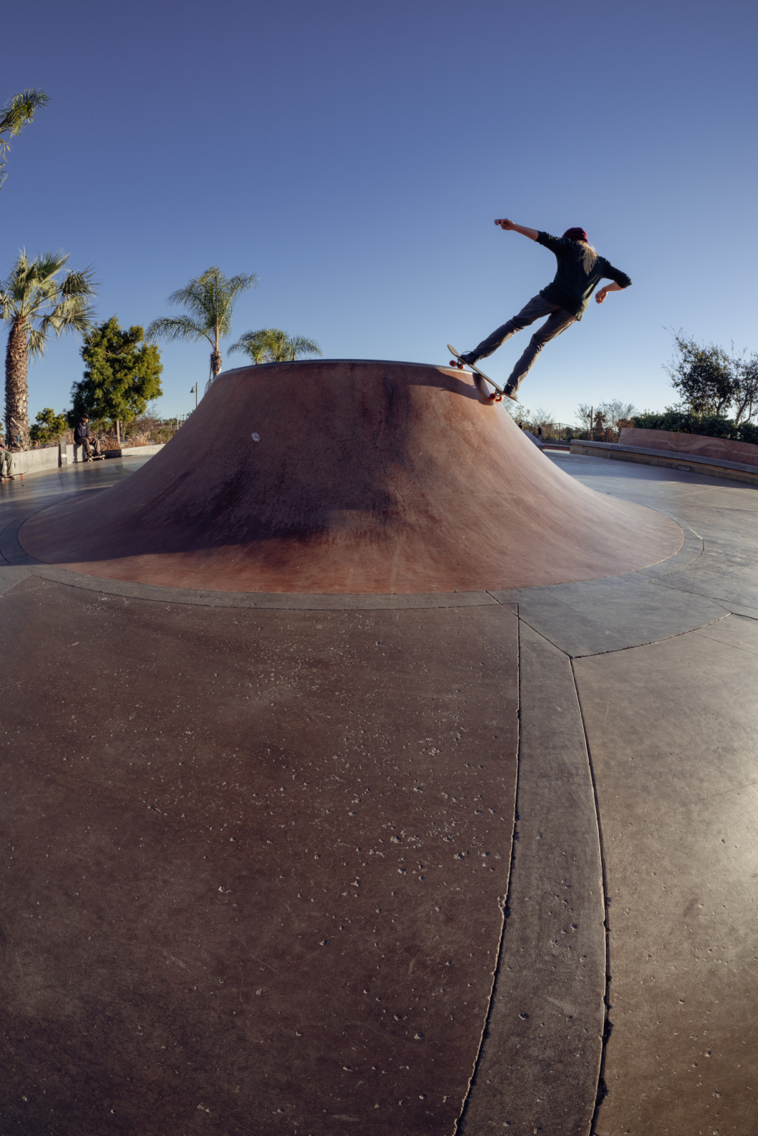 1/100 s, f/16, ISO 400, 15 mm
