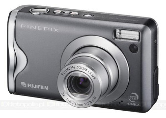 Fujifilm FinePix F20 - młodszy brat F30