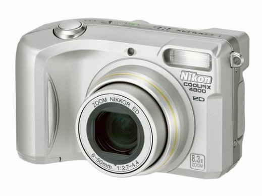 Nikon Coolpix 4800 - 8.3-krotny