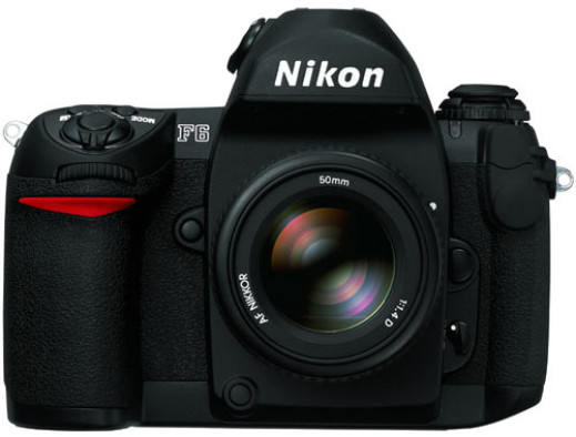 Nikon F6 - a jednak