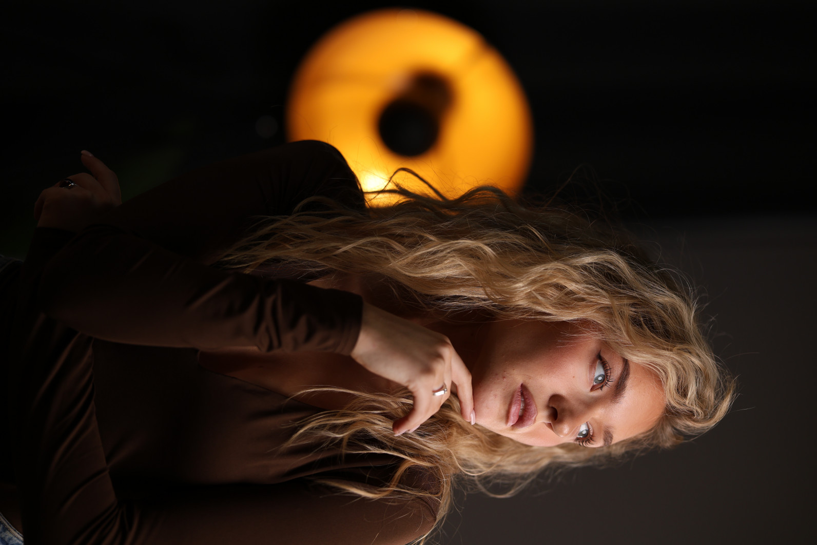 1/200 s, f/1.8, ISO 400, 85.0 mm