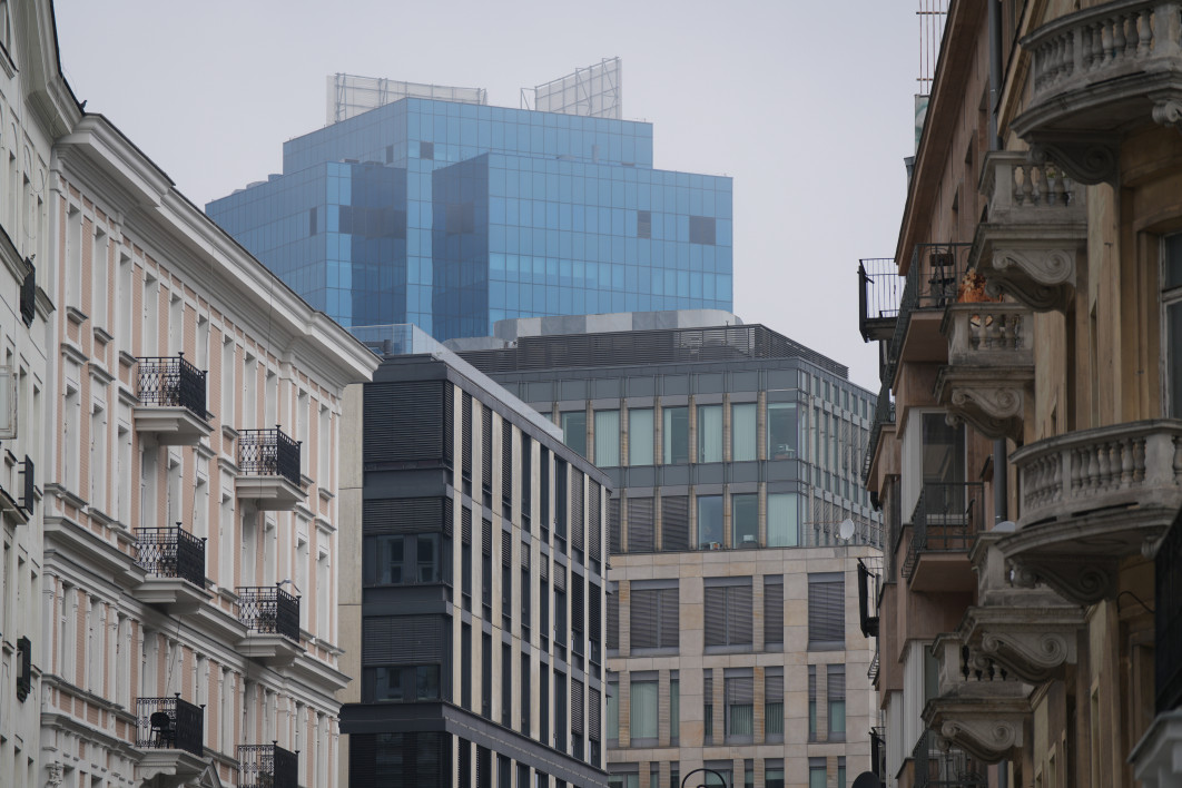 1/800 s, f/4, ISO 100, 180.0 mm